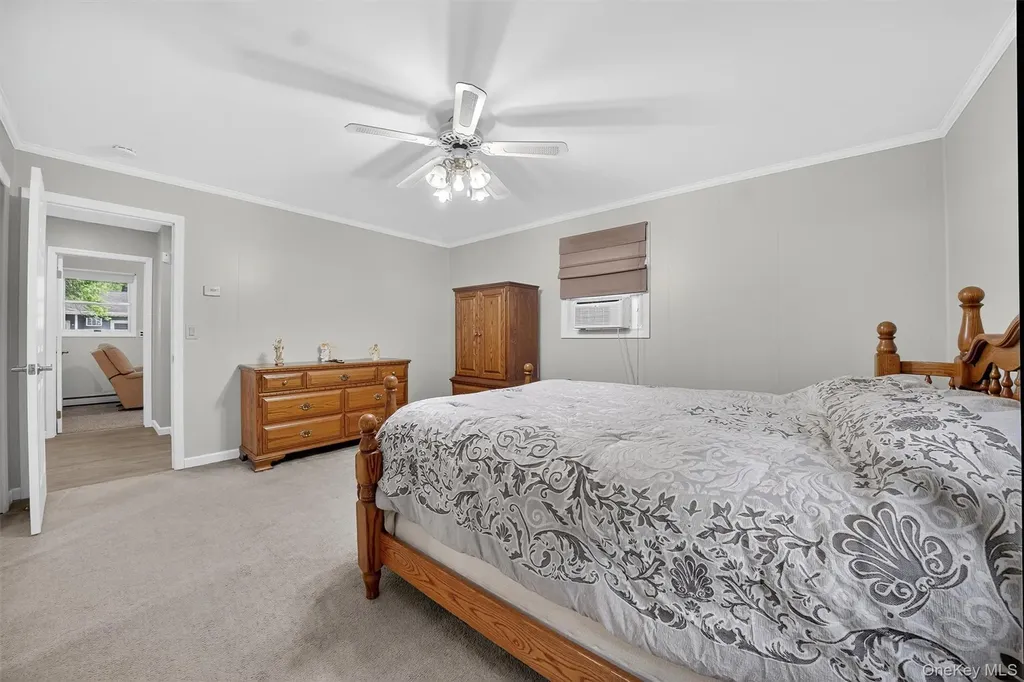 62 Lakeside Drive New Windsor NY 12553