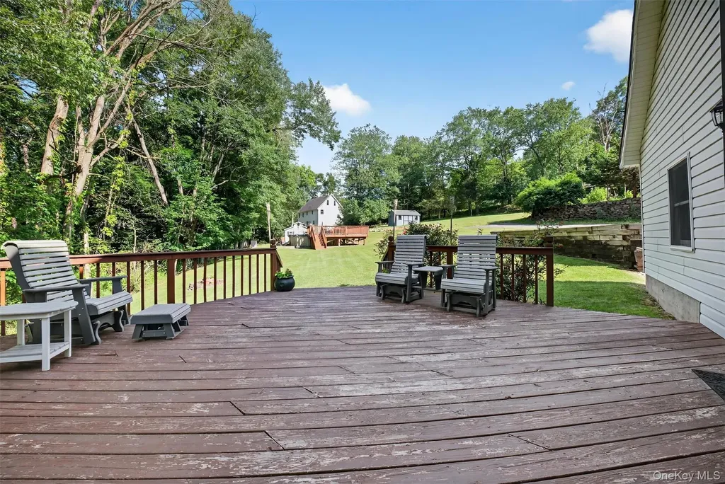 62 Lakeside Drive New Windsor NY 12553