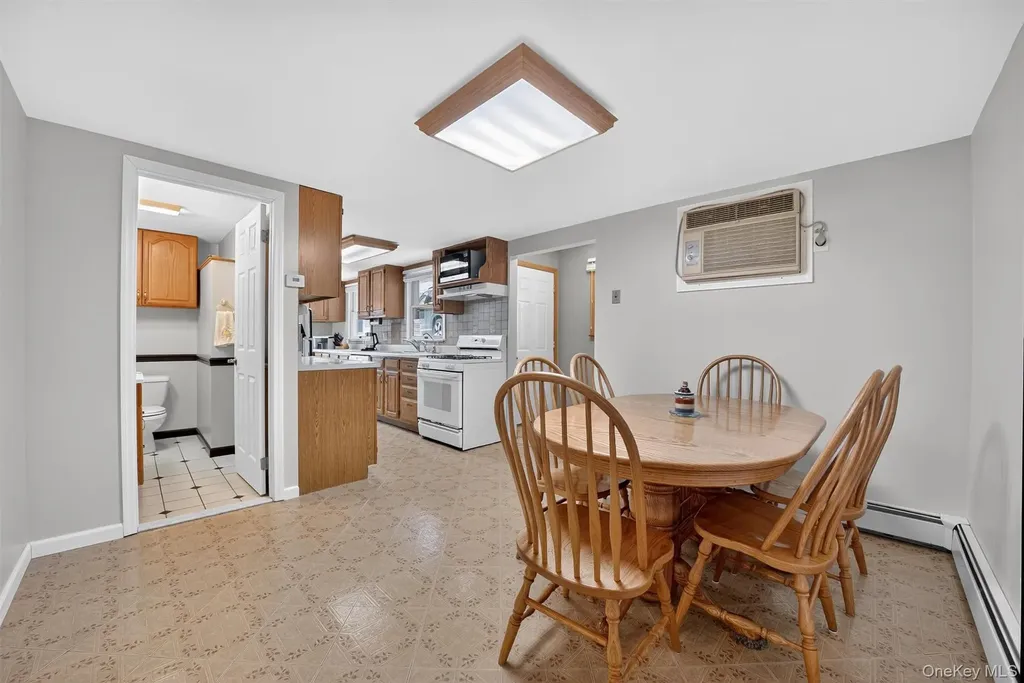 62 Lakeside Drive New Windsor NY 12553