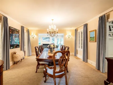 510 Manhasset Woods Road Manhasset NY 11030