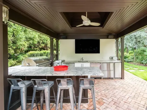 510 Manhasset Woods Road Manhasset NY 11030