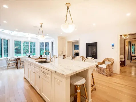 510 Manhasset Woods Road Manhasset NY 11030