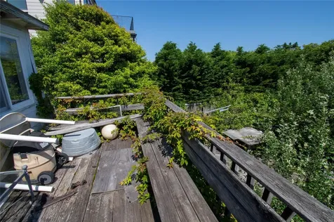 28 Ocean Walk Babylon NY 11702