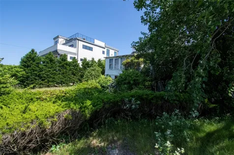 28 Ocean Walk Babylon NY 11702