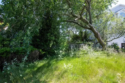 28 Ocean Walk Babylon NY 11702