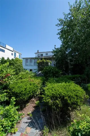 28 Ocean Walk Babylon NY 11702