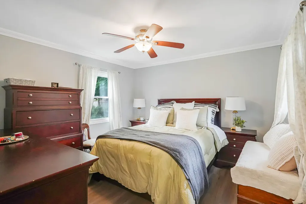 16 Pearl Road Rocky Point NY 11778
