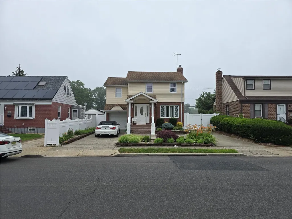 92 Norfeld Boulevard Elmont NY 11003