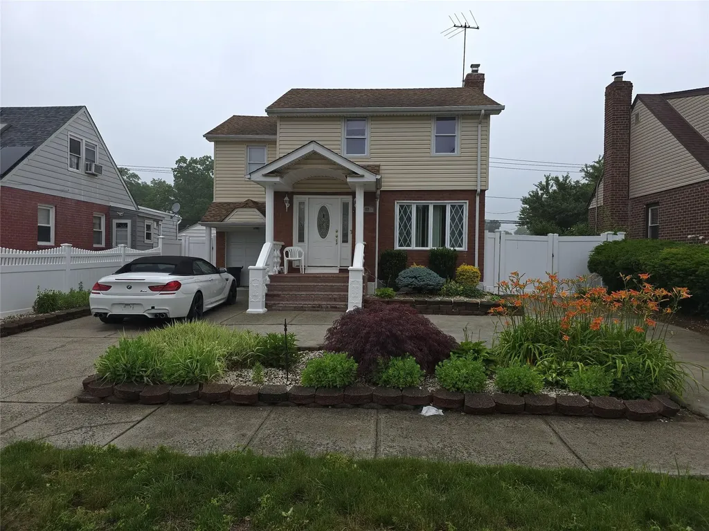 92 Norfeld Boulevard Elmont NY 11003