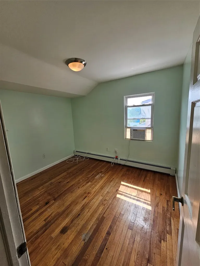 92 Norfeld Boulevard Elmont NY 11003