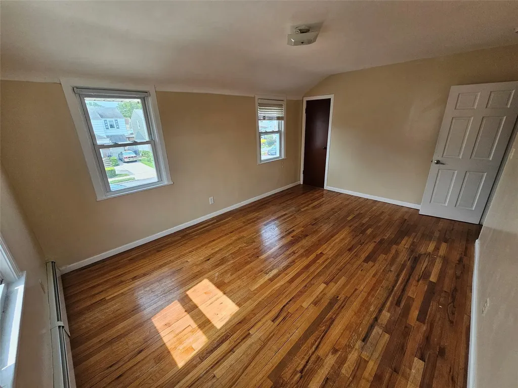 92 Norfeld Boulevard Elmont NY 11003