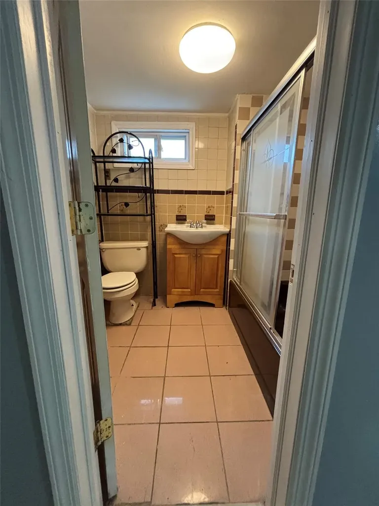 92 Norfeld Boulevard Elmont NY 11003
