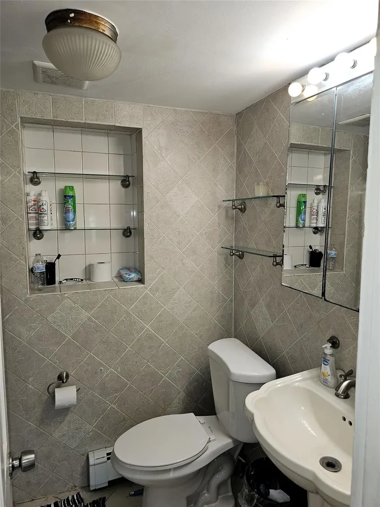 92 Norfeld Boulevard Elmont NY 11003