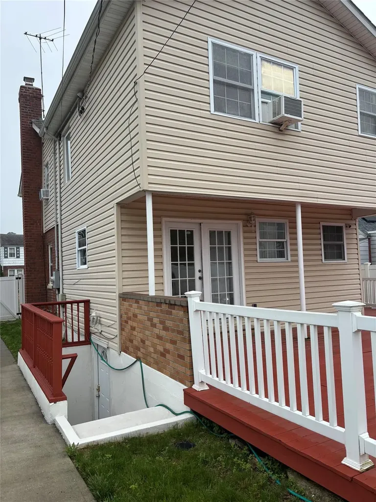 92 Norfeld Boulevard Elmont NY 11003