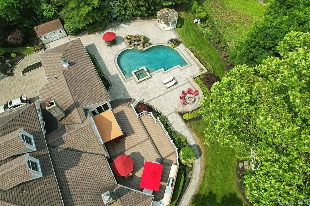 55 Kinsley Grove Pearl River NY 10965