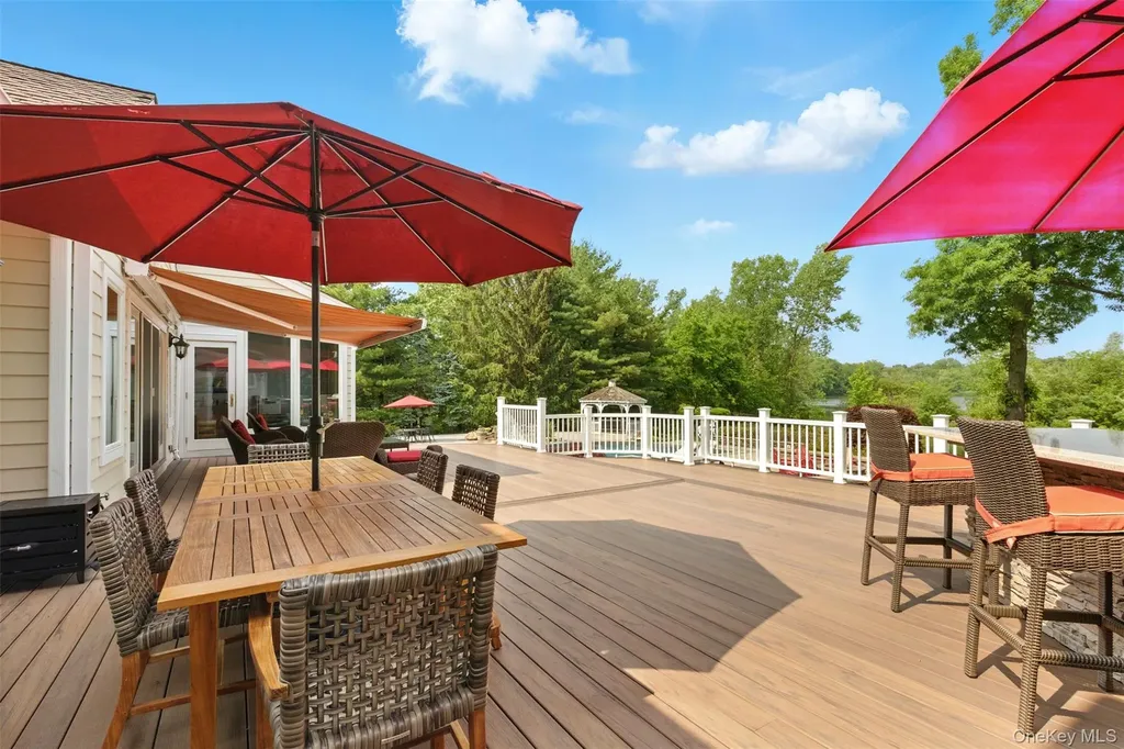 55 Kinsley Grove Pearl River NY 10965