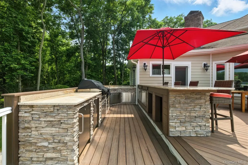 55 Kinsley Grove Pearl River NY 10965