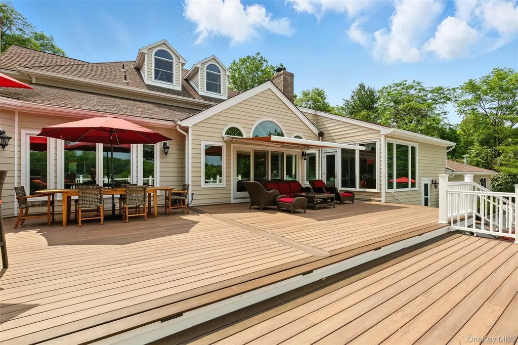 55 Kinsley Grove Pearl River NY 10965