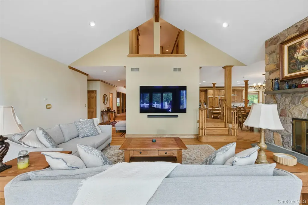 55 Kinsley Grove Pearl River NY 10965