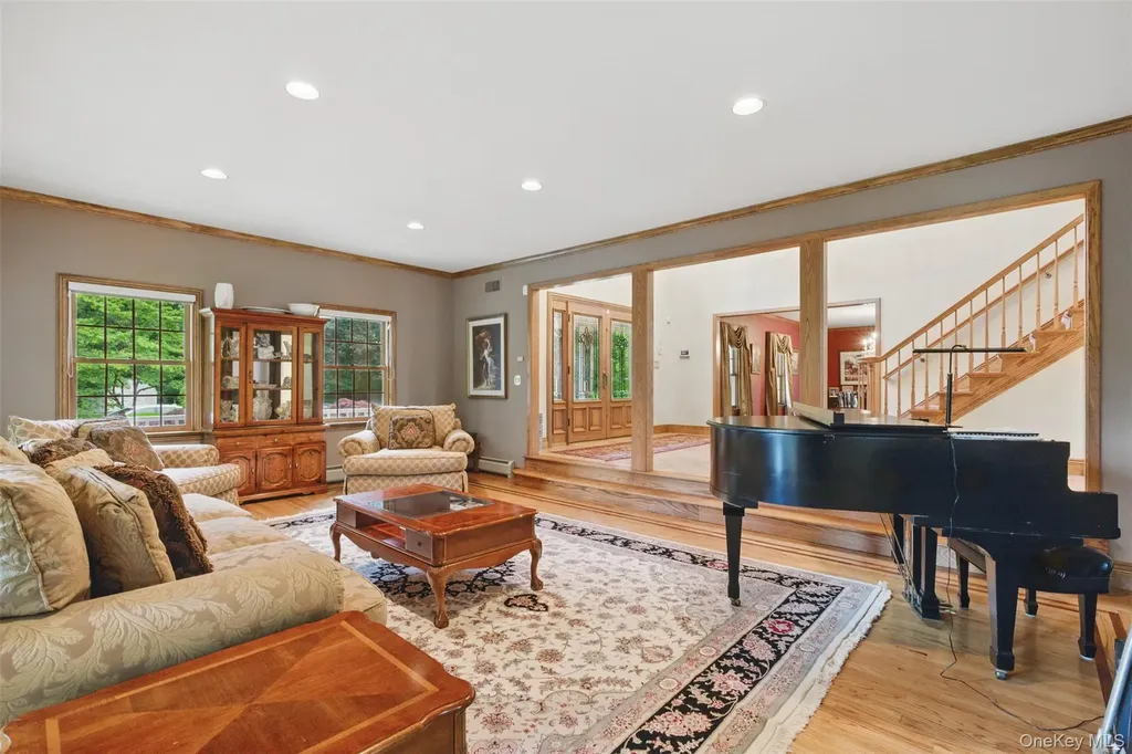 55 Kinsley Grove Pearl River NY 10965