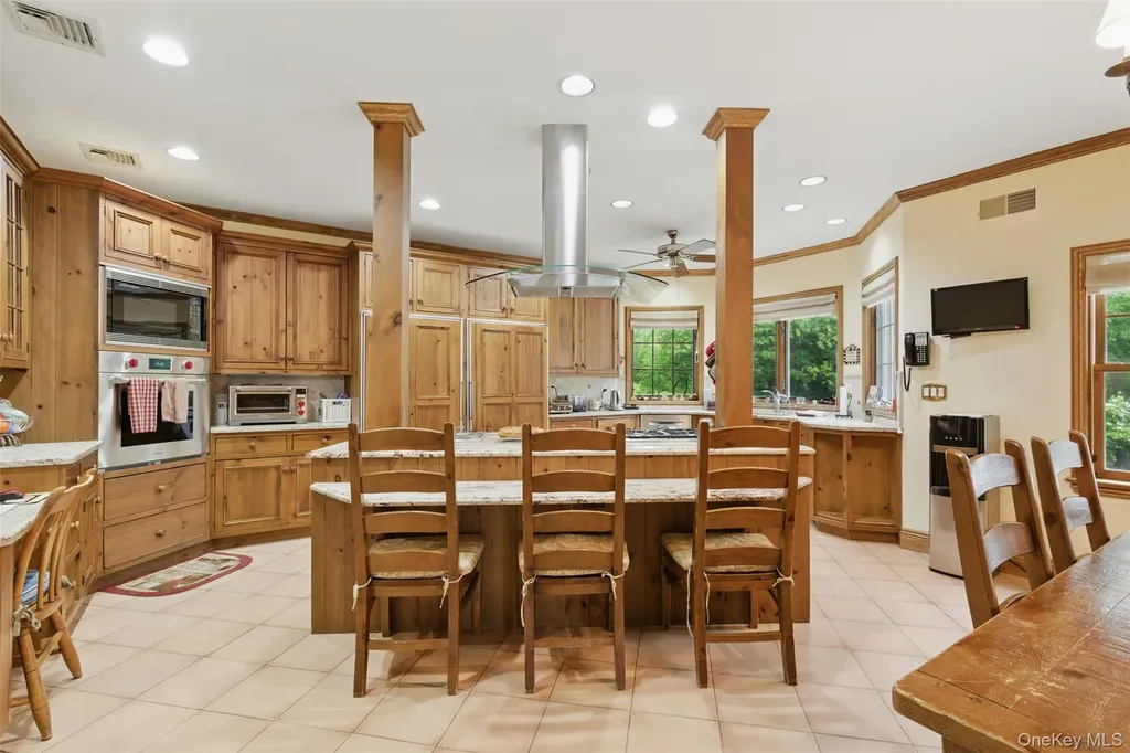 55 Kinsley Grove Pearl River NY 10965