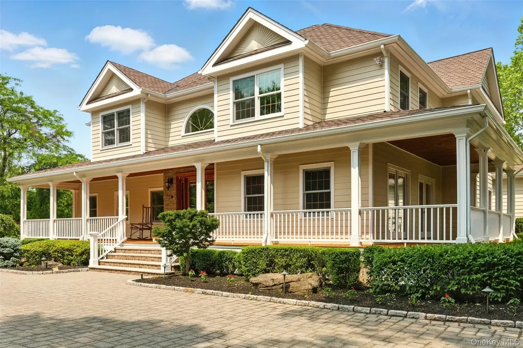 55 Kinsley Grove Pearl River NY 10965