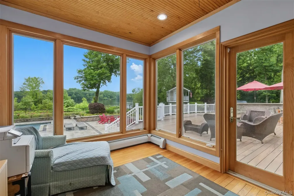 55 Kinsley Grove Pearl River NY 10965