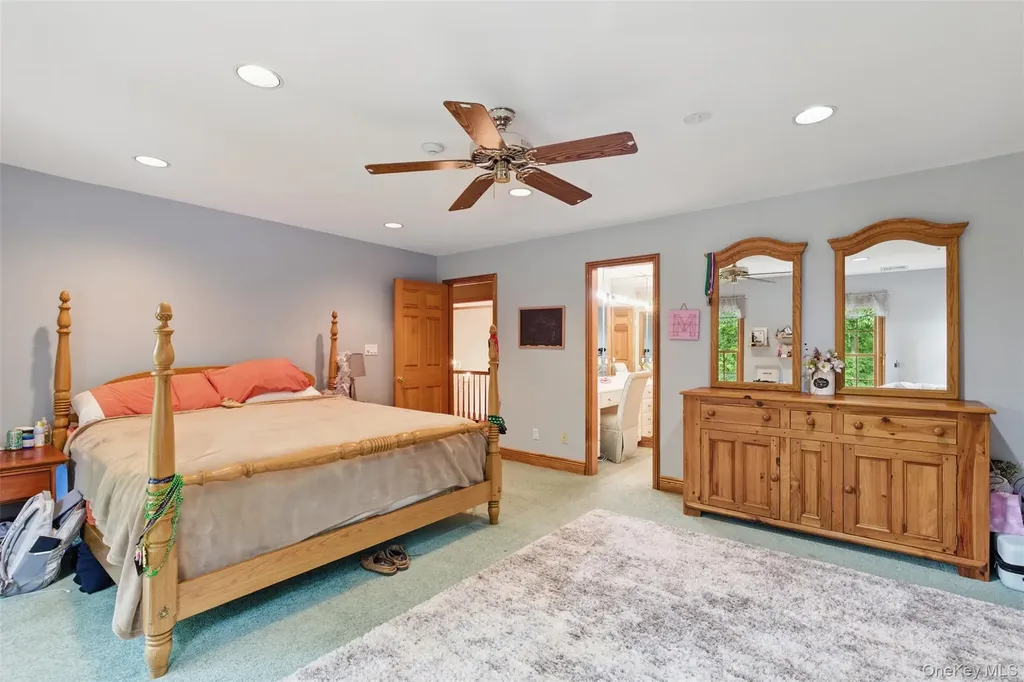 55 Kinsley Grove Pearl River NY 10965