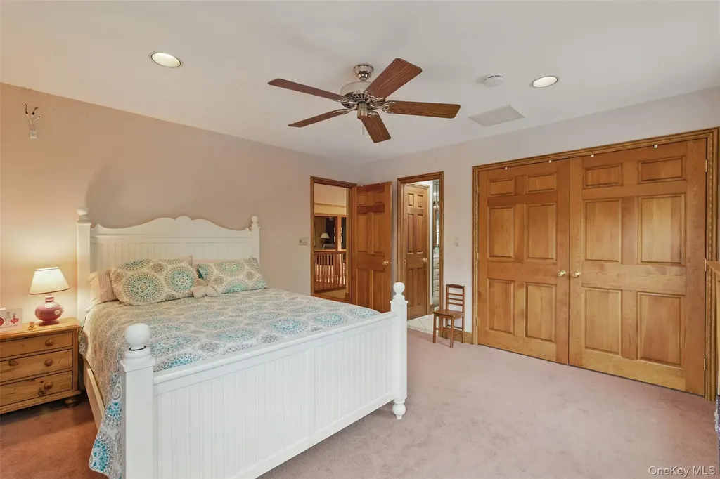 55 Kinsley Grove Pearl River NY 10965