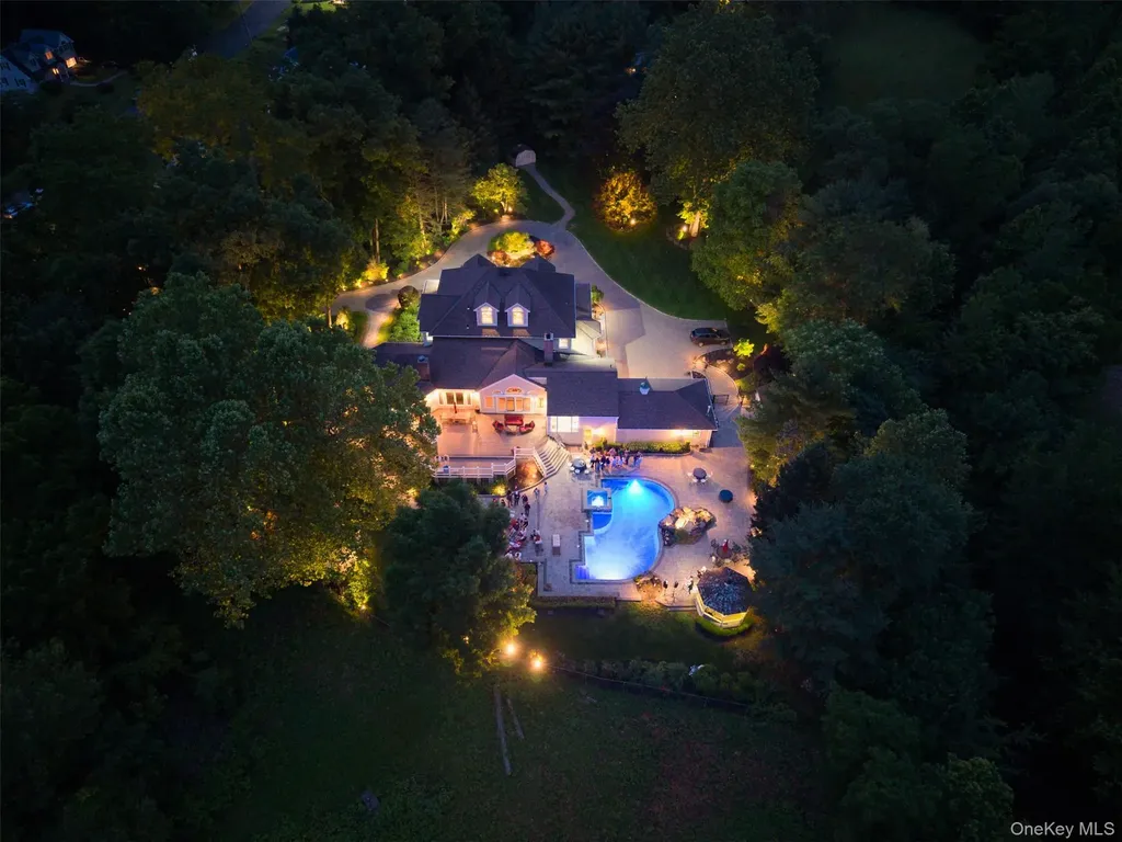 55 Kinsley Grove Pearl River NY 10965