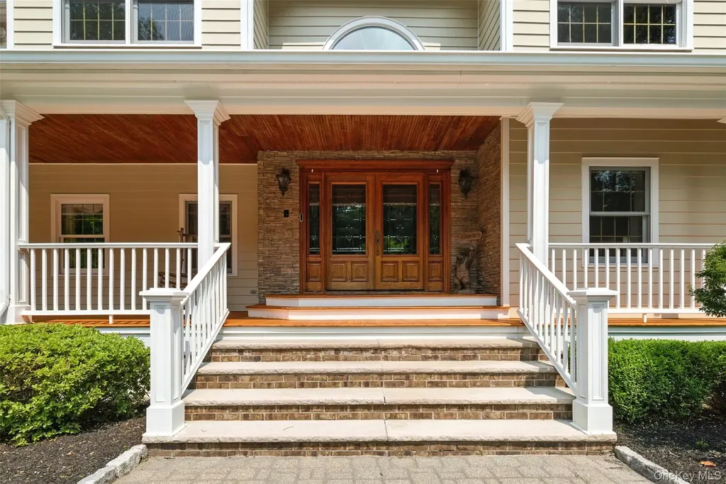 55 Kinsley Grove Pearl River NY 10965