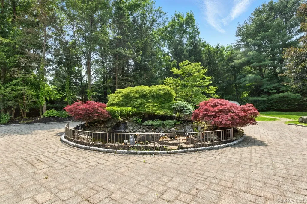 55 Kinsley Grove Pearl River NY 10965