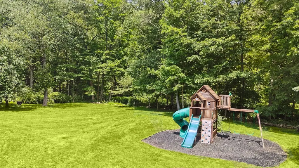64 Lambert Ridge Cross River NY 10518