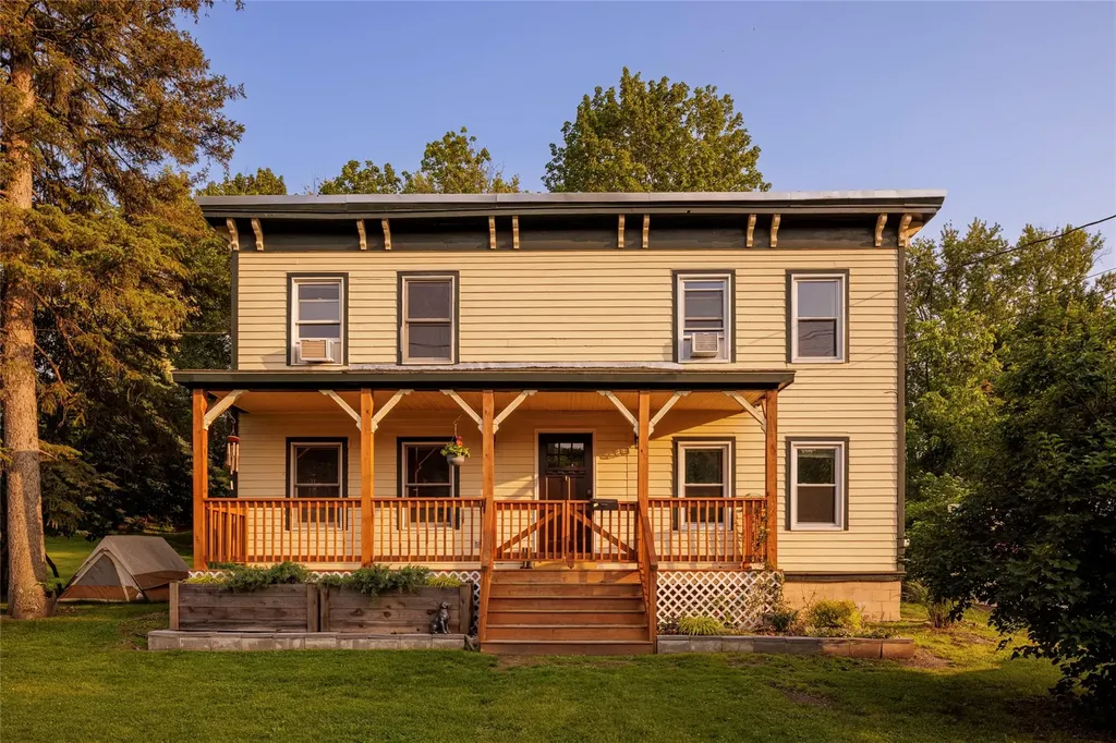 12 Mill Street Chatham NY 12037