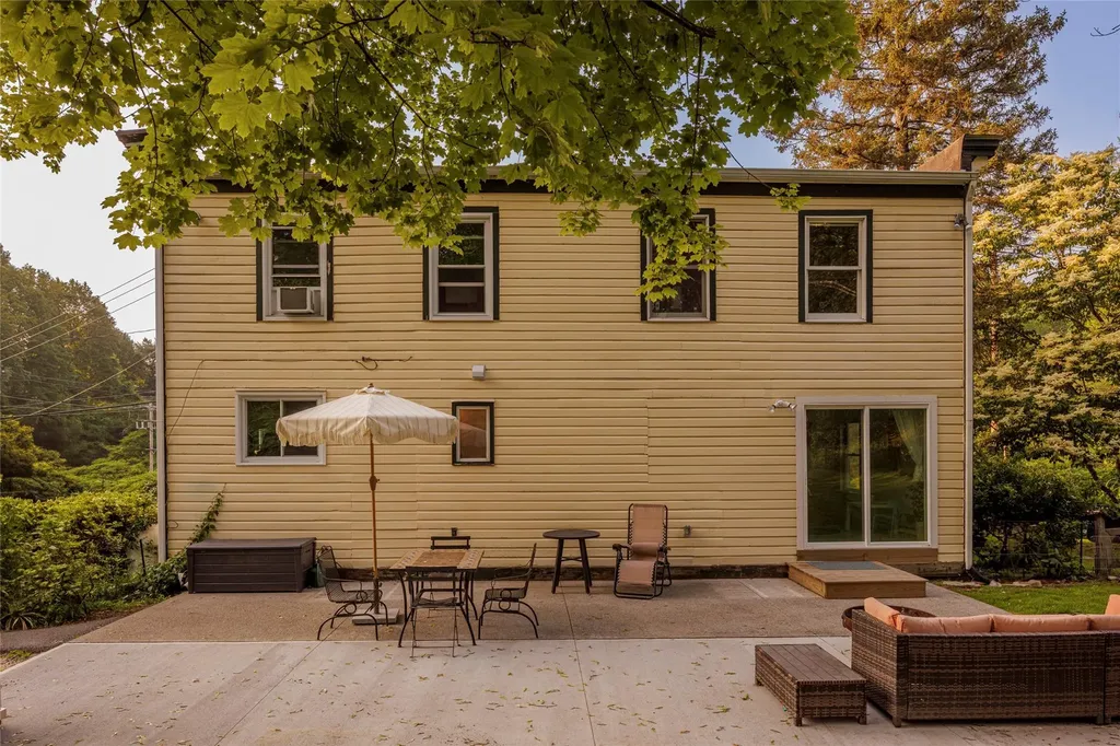 12 Mill Street Chatham NY 12037