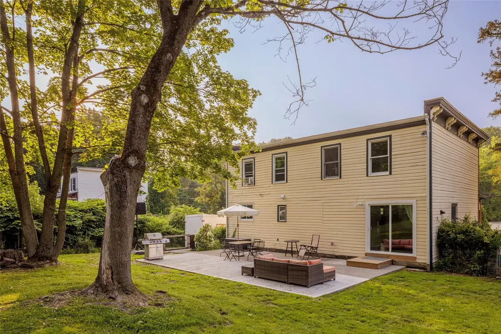12 Mill Street Chatham NY 12037