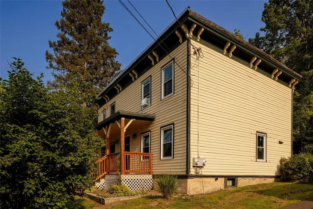12 Mill Street Chatham NY 12037