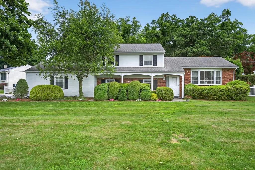 76 Red Mills Road Mahopac NY 10541