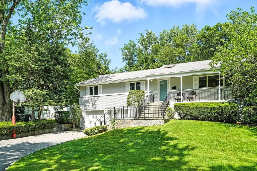 65 Shepherds Drive Scarsdale NY 10583