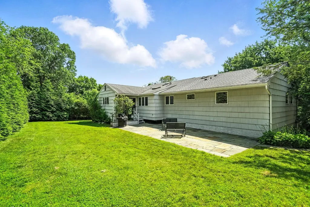 65 Shepherds Drive Scarsdale NY 10583