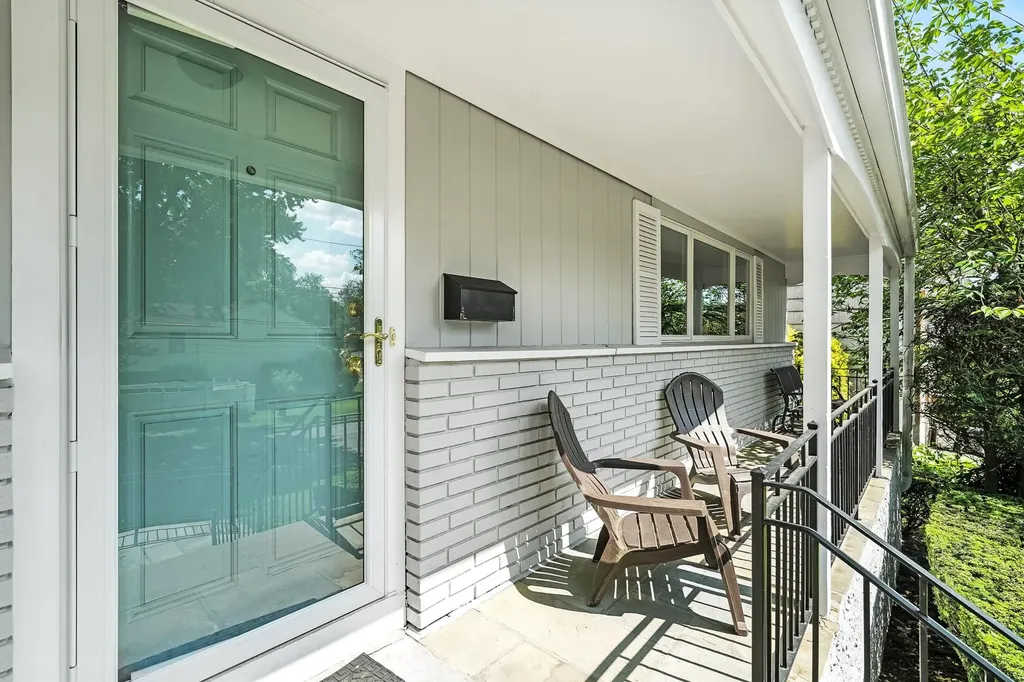 65 Shepherds Drive Scarsdale NY 10583