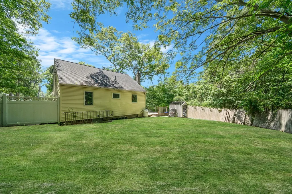 107 Cedar Lane Medford NY 11763