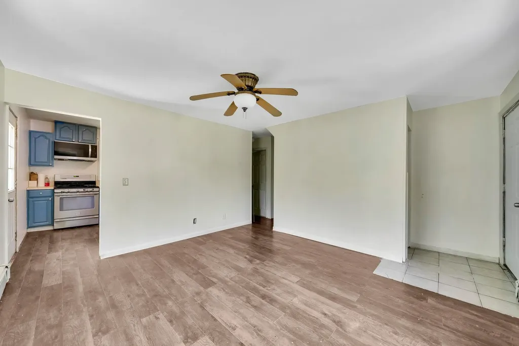 107 Cedar Lane Medford NY 11763