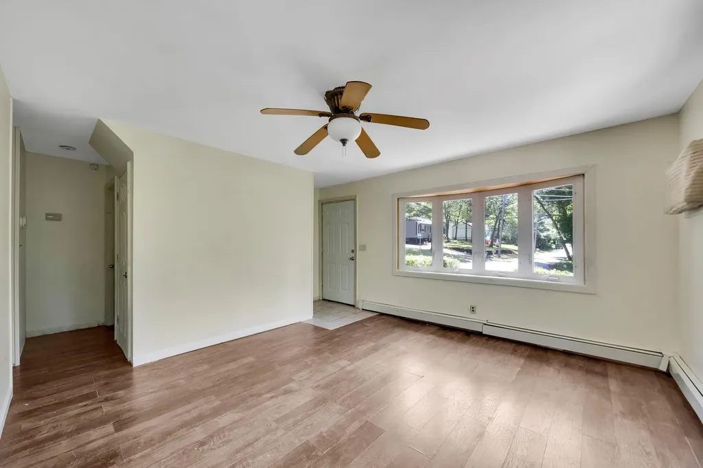 107 Cedar Lane Medford NY 11763
