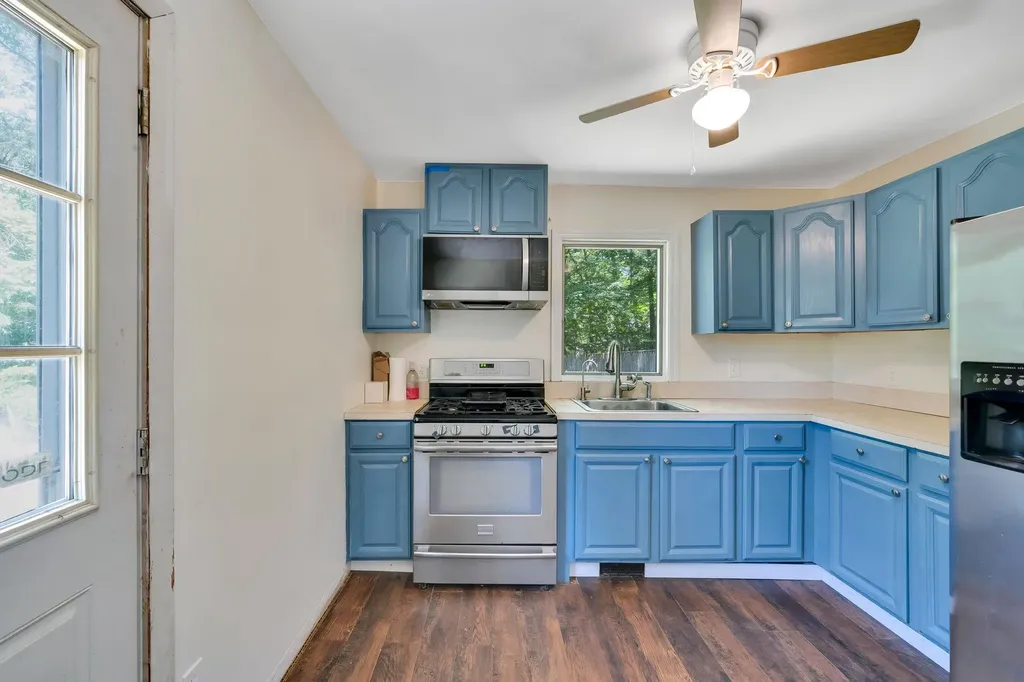 107 Cedar Lane Medford NY 11763