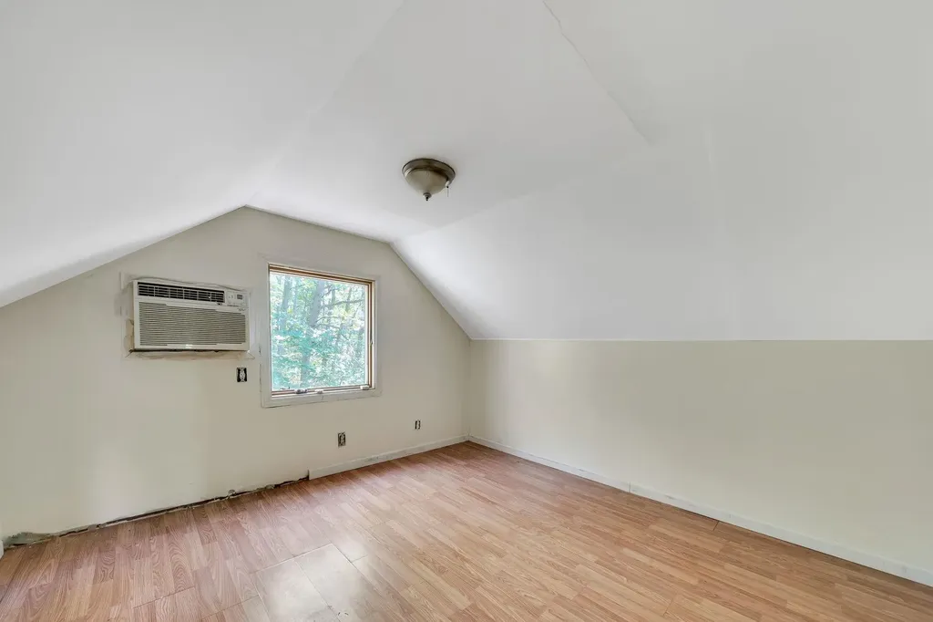 107 Cedar Lane Medford NY 11763