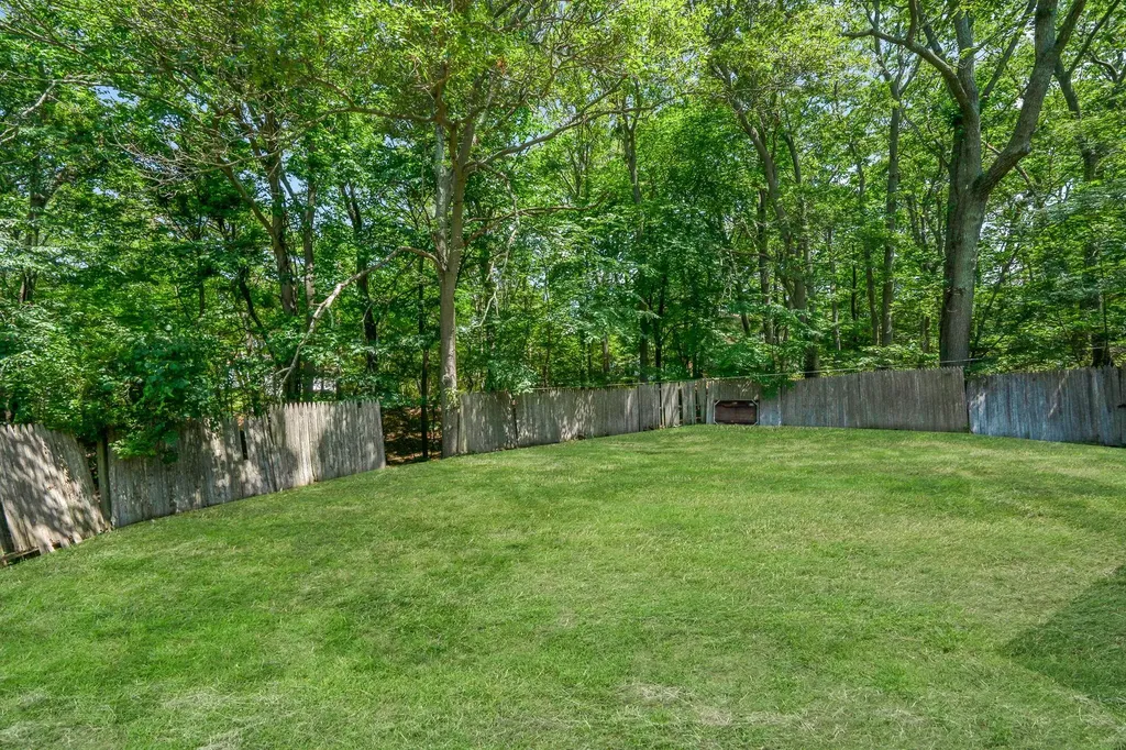 107 Cedar Lane Medford NY 11763