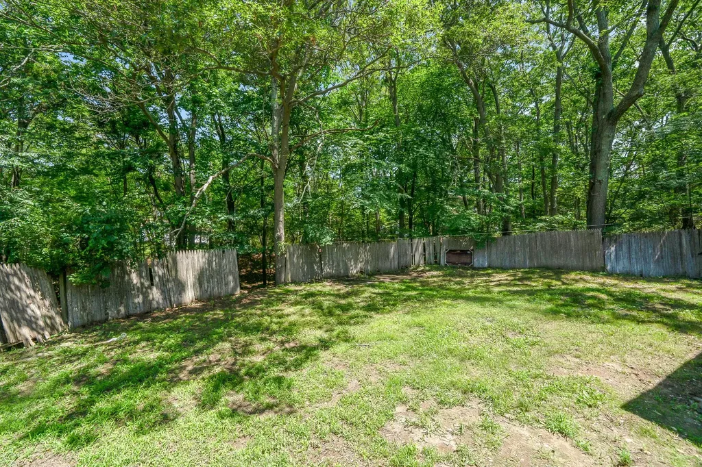 107 Cedar Lane Medford NY 11763