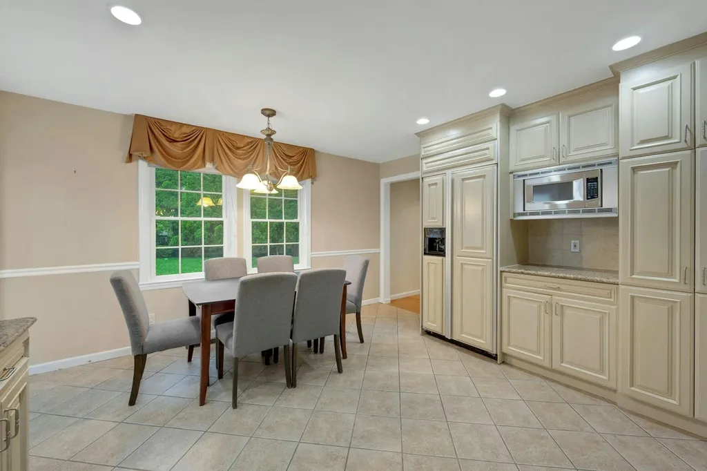 4 Longview Drive Eastchester NY 10709