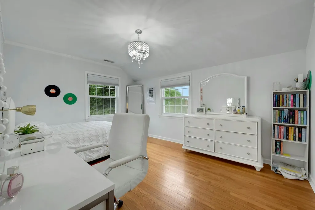 4 Longview Drive Eastchester NY 10709